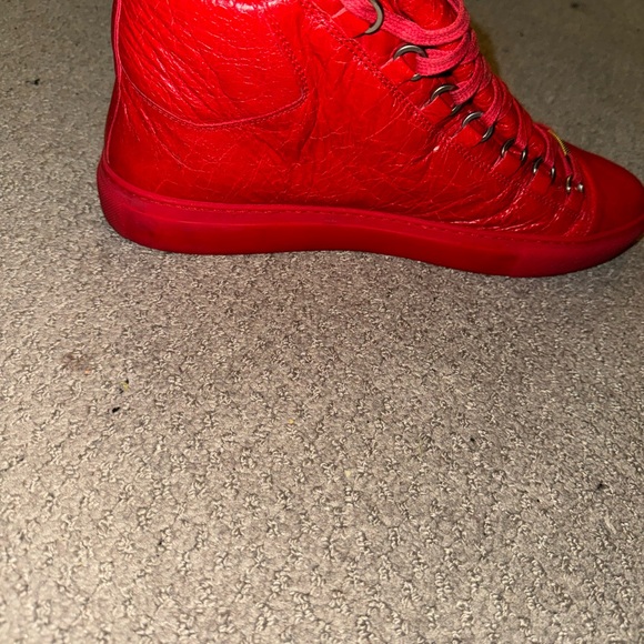 authentic balenciaga red good condition size 10 USA fit like a 10.5/11 - Picture 5 of 10